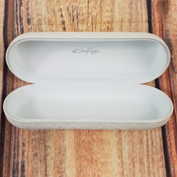 Oakley Classic White Signature "O" Logo Hard Clamshell Glasses Sunglasses Case - Picture 5 of 8